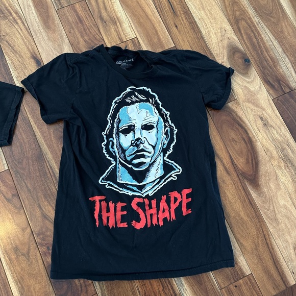 Lot of 2 men’s small Jeff Dunham & Michael Meyers shirts lightly used - Picture 2 of 4